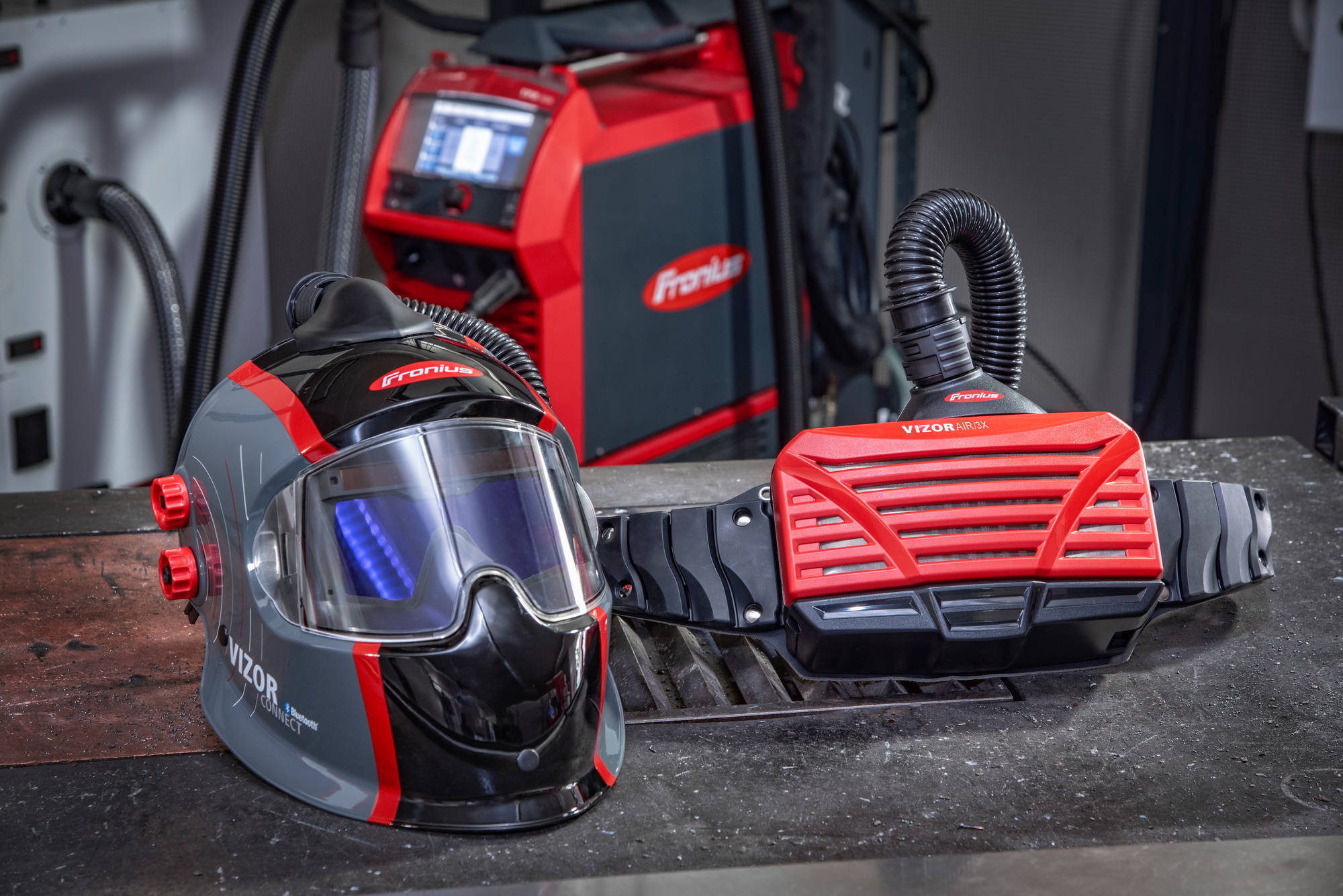 Vizor Connect Air/3X svejsehjelm med friskluftsenhed fra Fronius