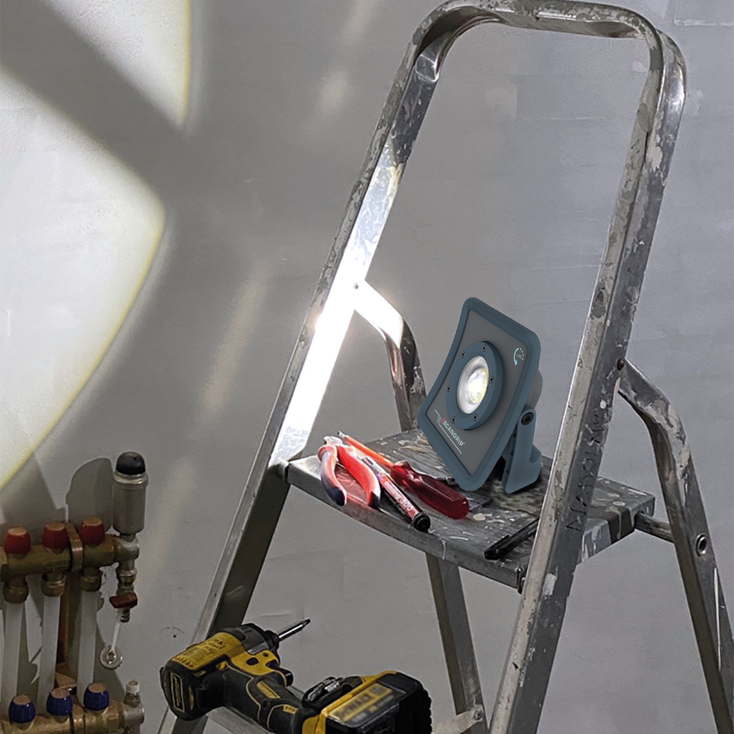 SCANGRIP NOVA R "For Life"